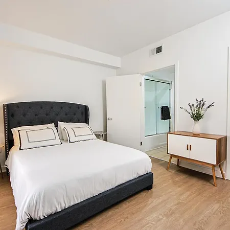 The Carlton- Modern-Luxury 2 Master Suites In Hrt Of Sm Steps To Ocean Ave Los Angeles Exterior photo